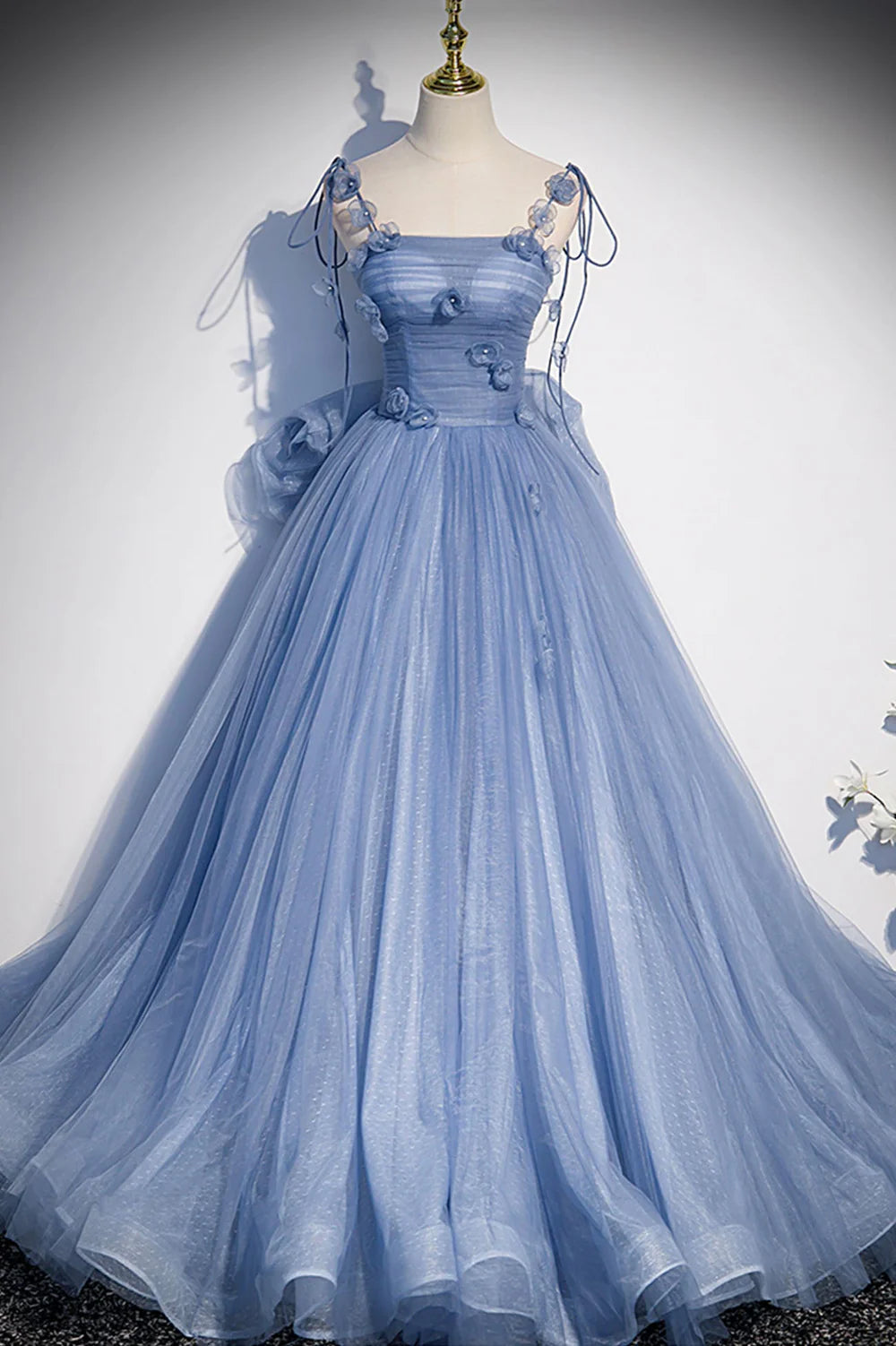 A-Line Tulle Long Spaghetti Straps Prom Dress