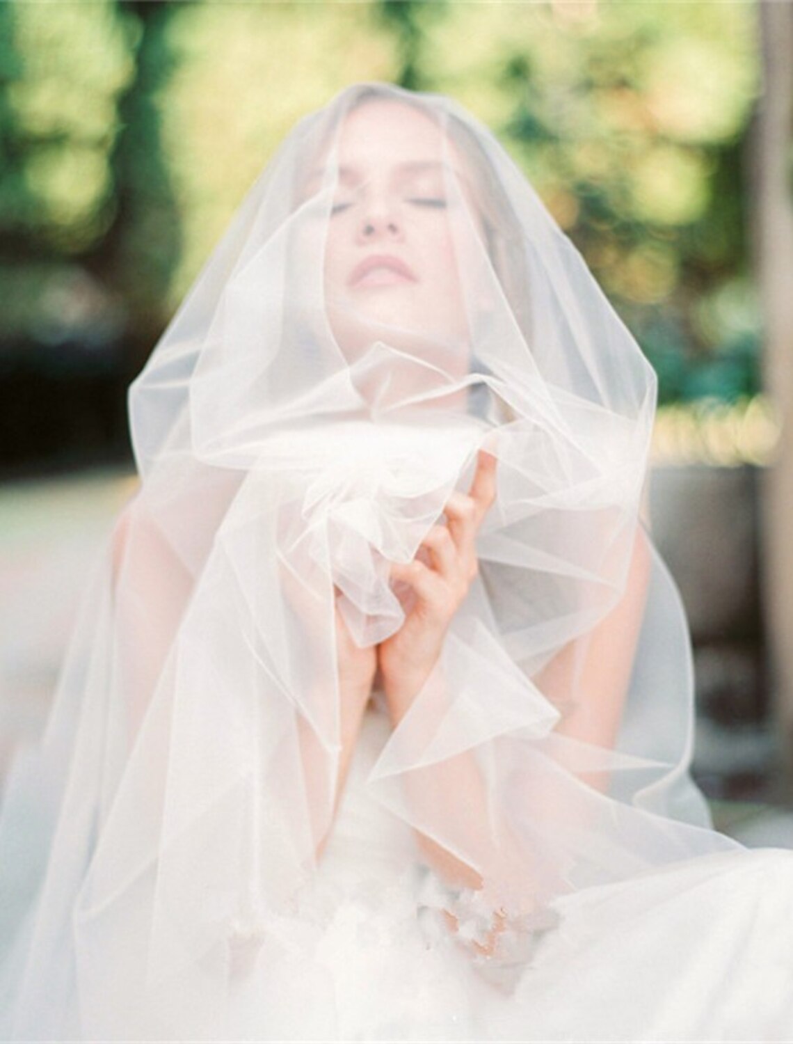 One-tier/ Classic Style Wedding Veil Cathedral Veils with Pure Color Tulle