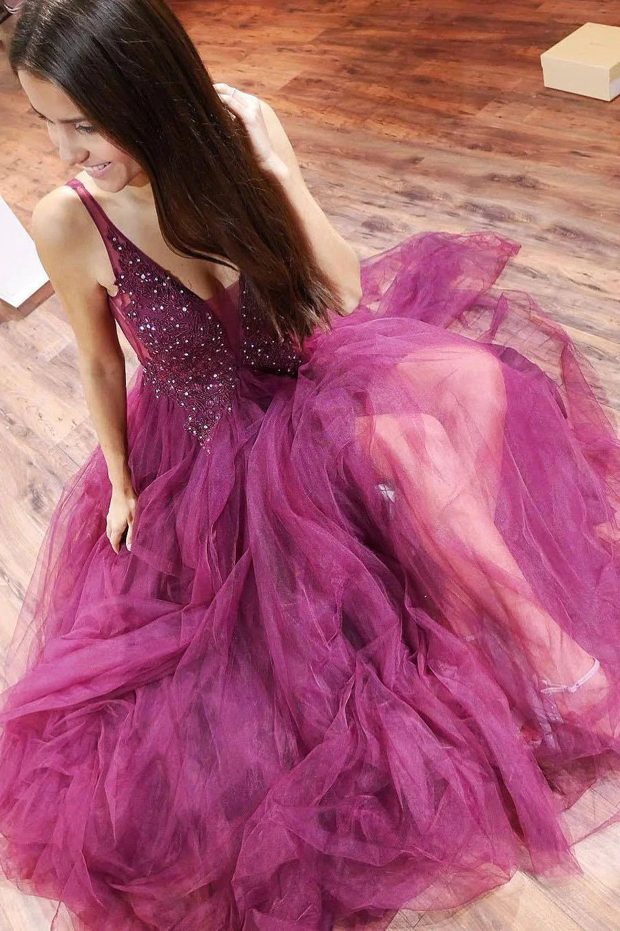A Line V Neck Tulle Long Prom Dresses With Beaded Long Formal Evening Dresses