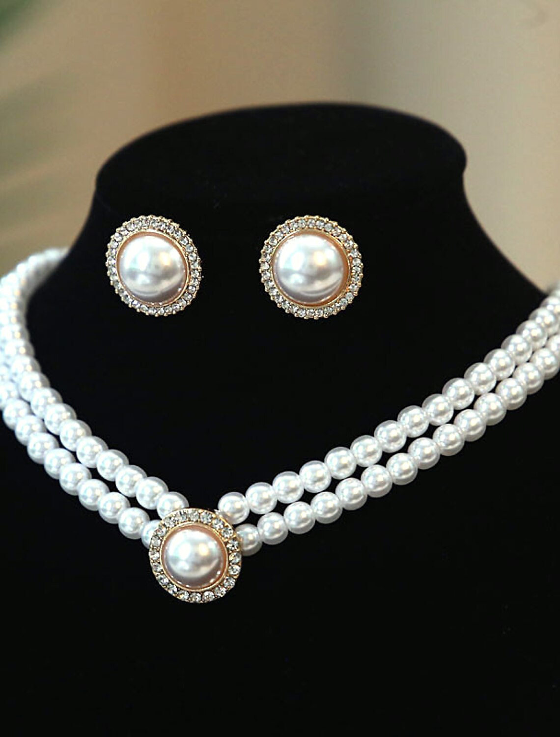 Bridal Jewelry Sets 1 set Imitation Pearl 1 Necklace 1 Ring Earrings Women's Fashion Personalized Retro Precious Round Jewelry Set For Wedding Anniversary Special Occasion