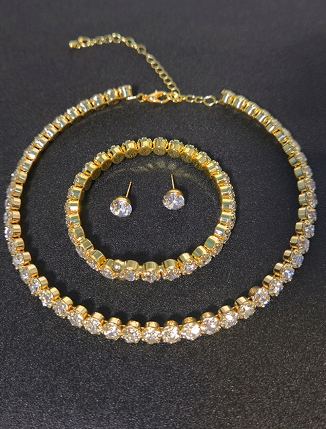 Bridal Jewelry Sets Three-piece Suit Rhinestone Chrome 1 Necklace 1 Bracelet Earrings Women's Elegant Holiday Retro Precious Round Jewelry Set For Party Wedding Gift / Engagement