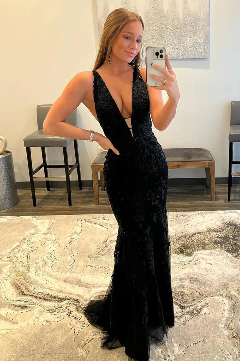 Mermaid Deep V Neck Long Prom Dress with Appliques