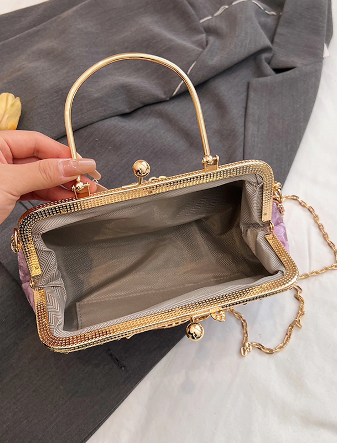 Women's Evening Bag Dome Bag Velvet for Evening Bridal Wedding Party Valentine's Day with Chain Large Capacity Lightweight Geometric