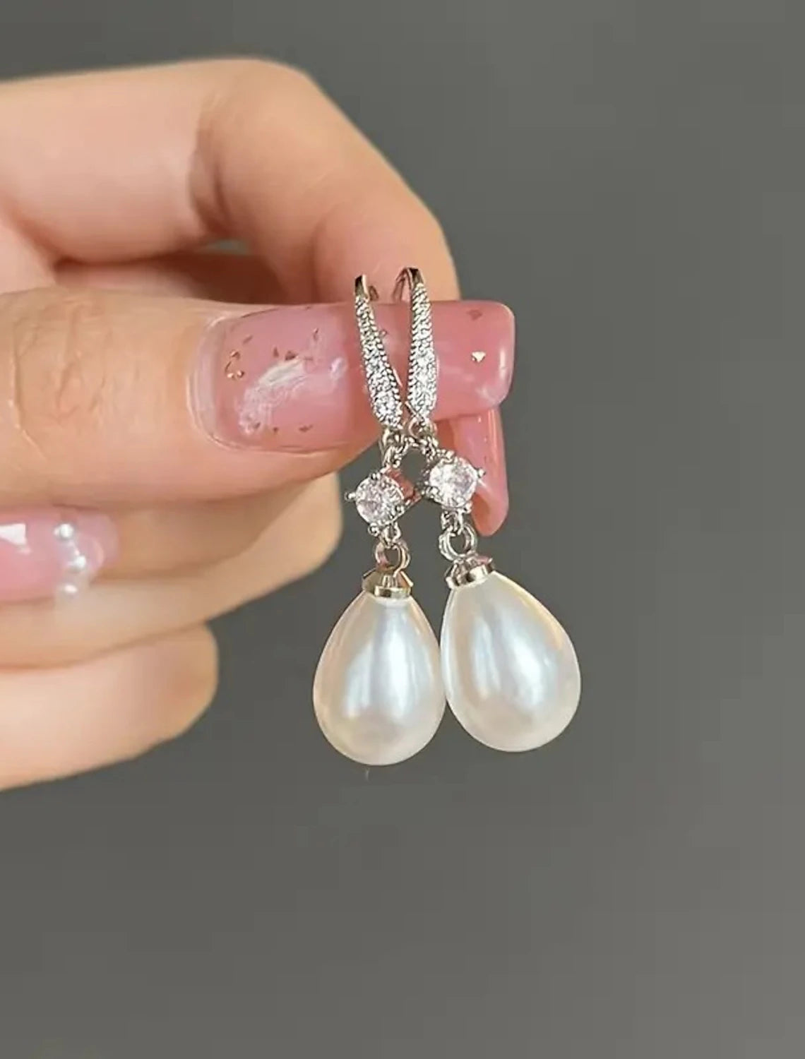 Women's Pearl Drop Earrings Jewelry Classic Precious Stylish Simple Earrings Jewelry White For Wedding Party 1 Pair