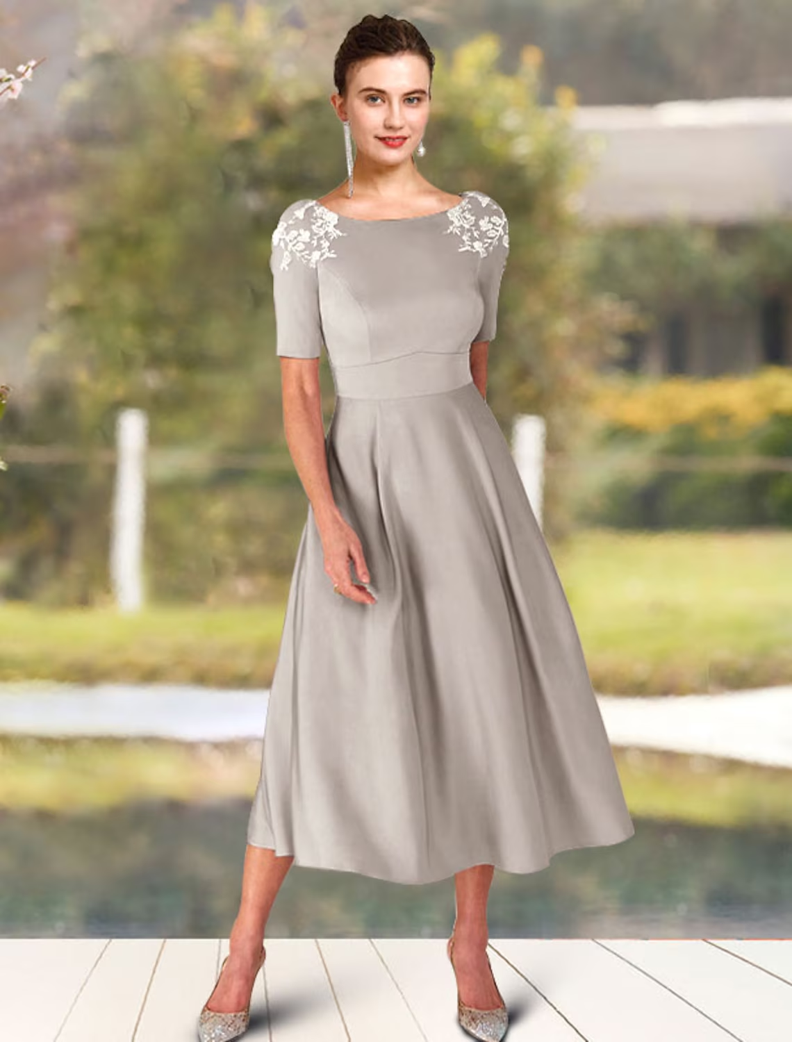A-Line Mother of the Bride Dress Elegant Sweet Jewel Neck Tea Length Charmeuse Short Sleeve with Appliques