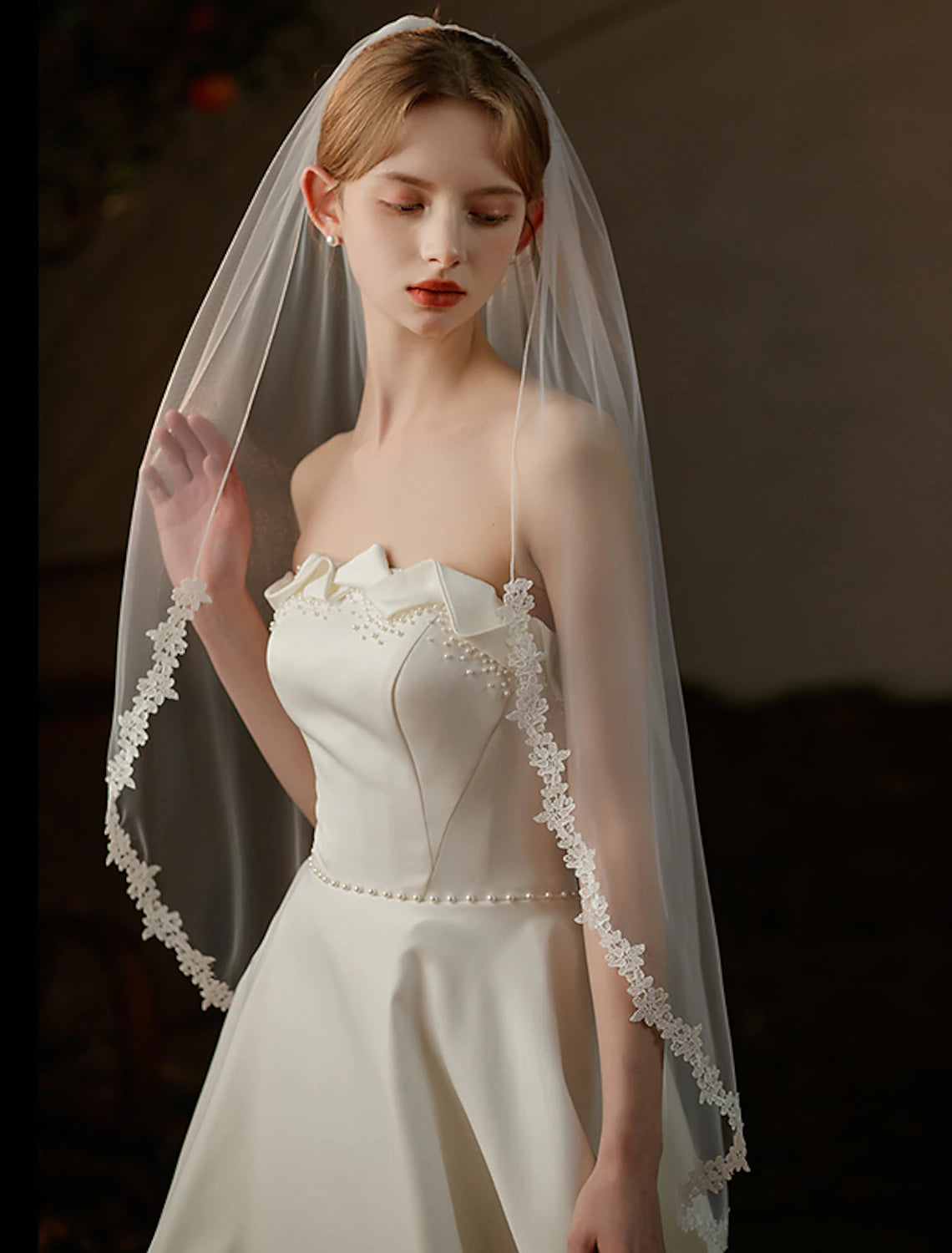 One-tier / Sweet Wedding Veil Fingertip Veils with Pure Color Tulle