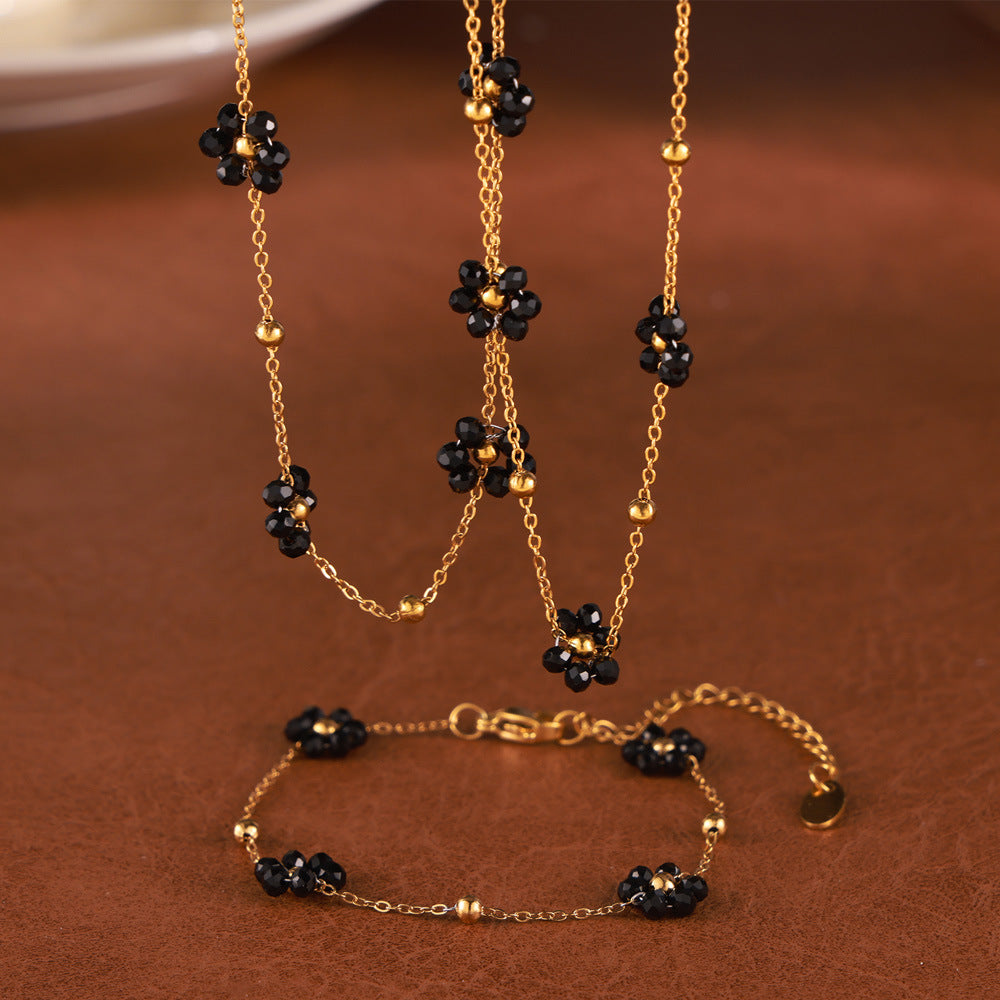 Versatile 18K gold plated daisy jewelry set.