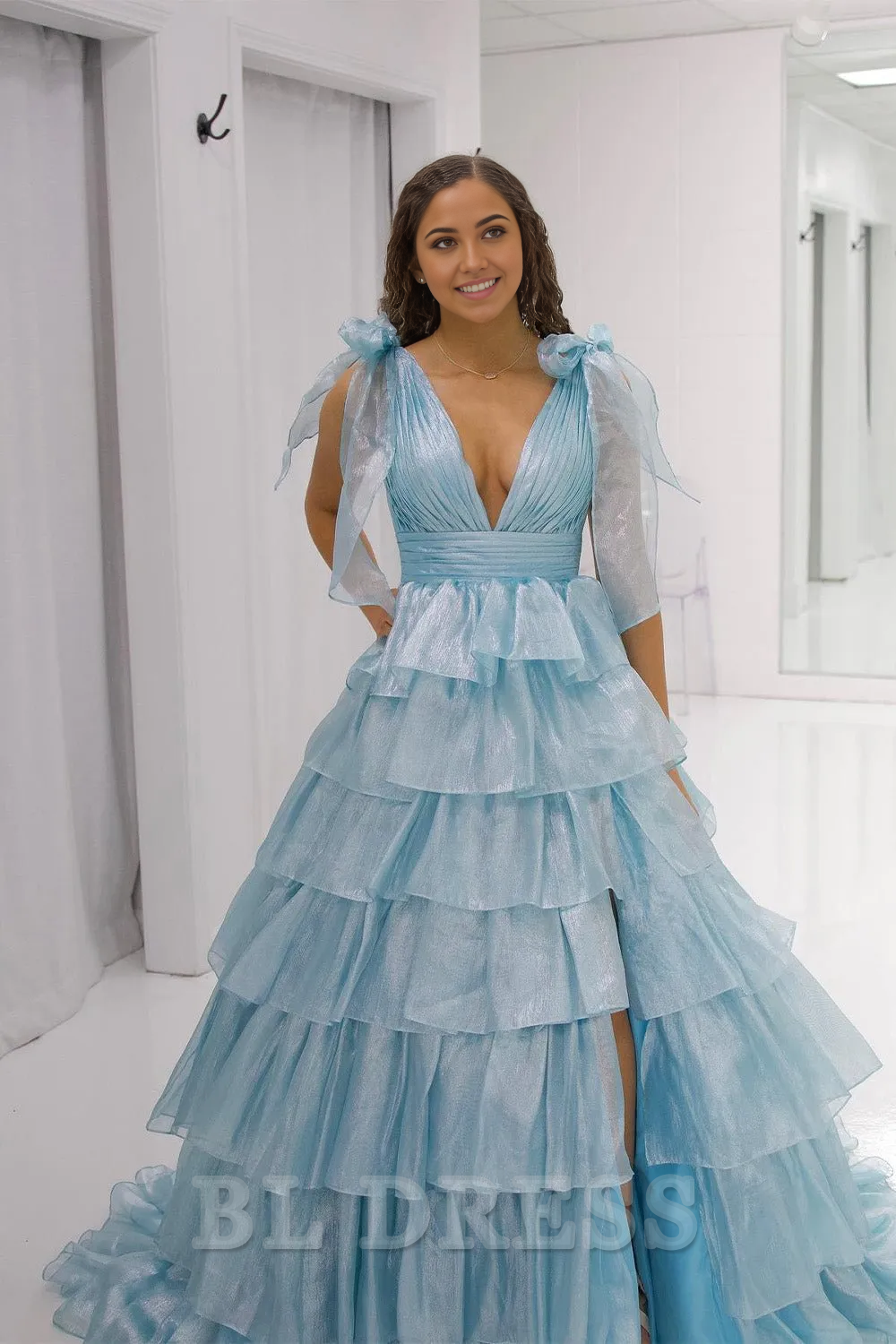 A-Line Deep V-Neck Long Tiered formal dresses evening gown Prom Dress With Split