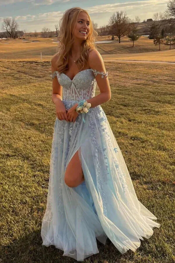 A-line Tulle Off-the-Shoulder Prom Dresses With Appliques