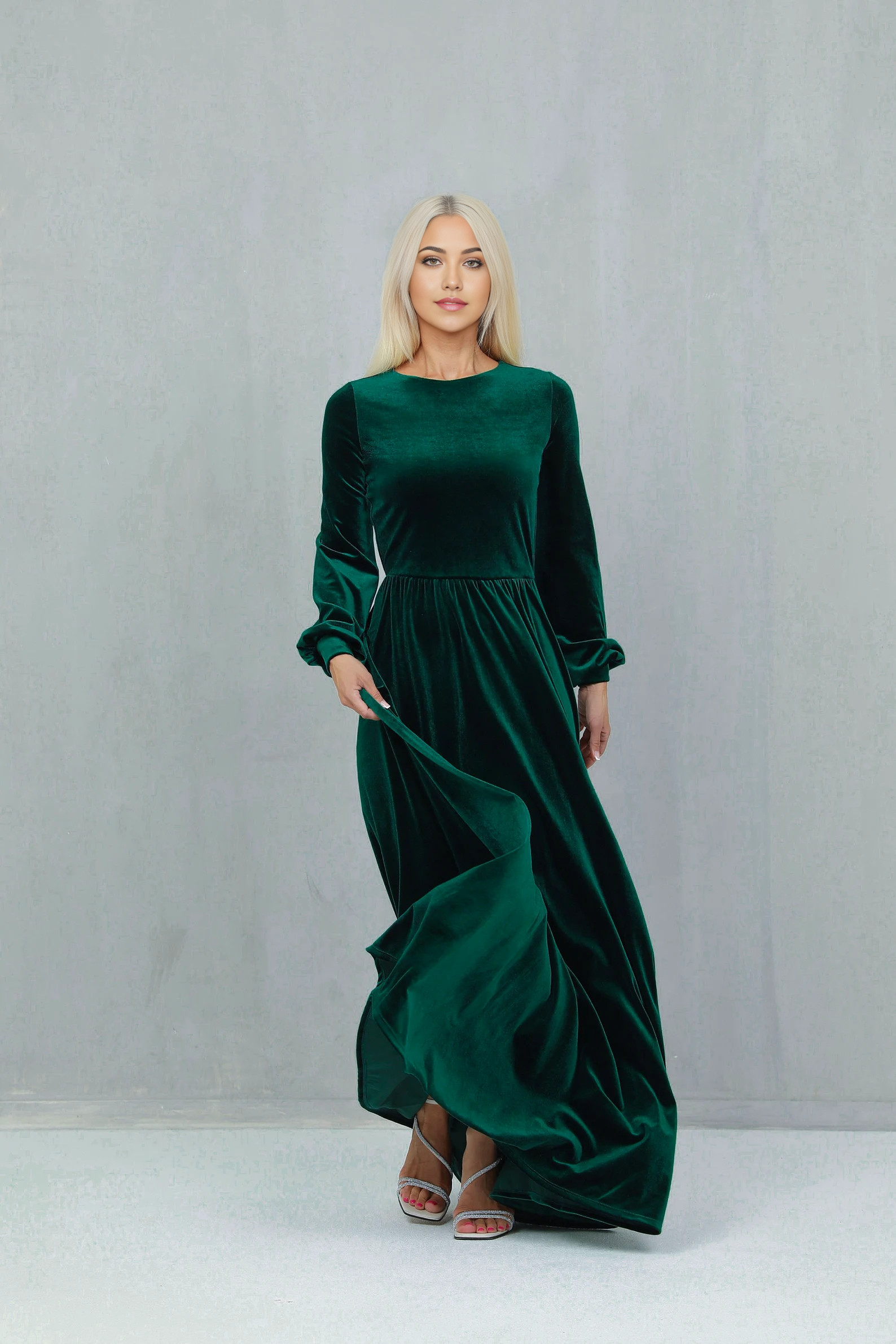 A-line Velvet Crew Neck Long Sleeve Bridesmaid Dress Formal Dresses for Wedding Guest Cocktail Dress Mother of the Bride Dresses