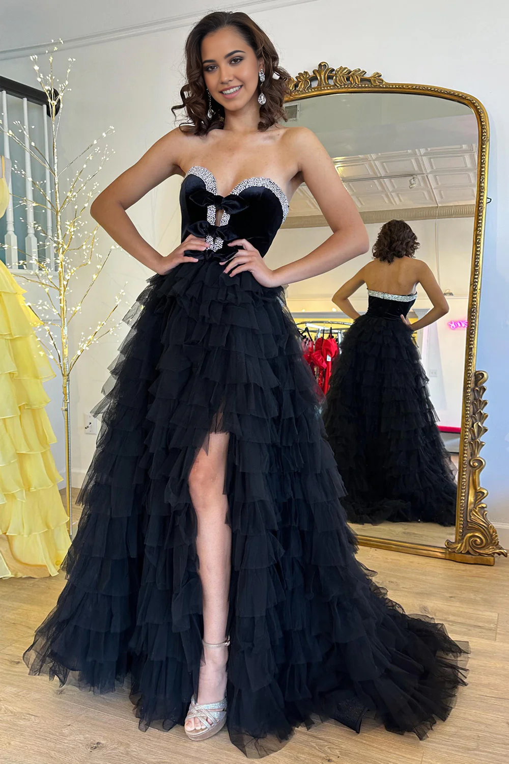 A-Line Sweetheart Long Ruffle Tulle Stunning Black evening gown Prom Dress With Beading