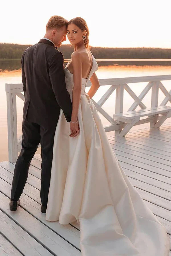 A-line Vintage One Shoulder Bridal Gown Wedding Dress With Court Train