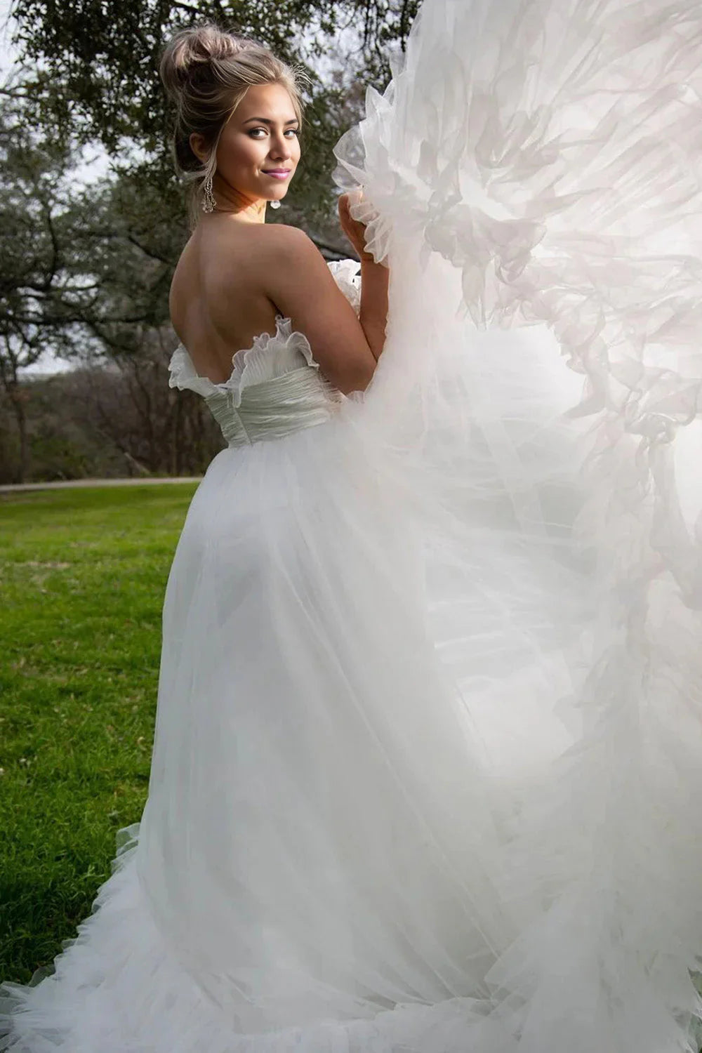A-Line Strapless Tulle Wedding Dress
