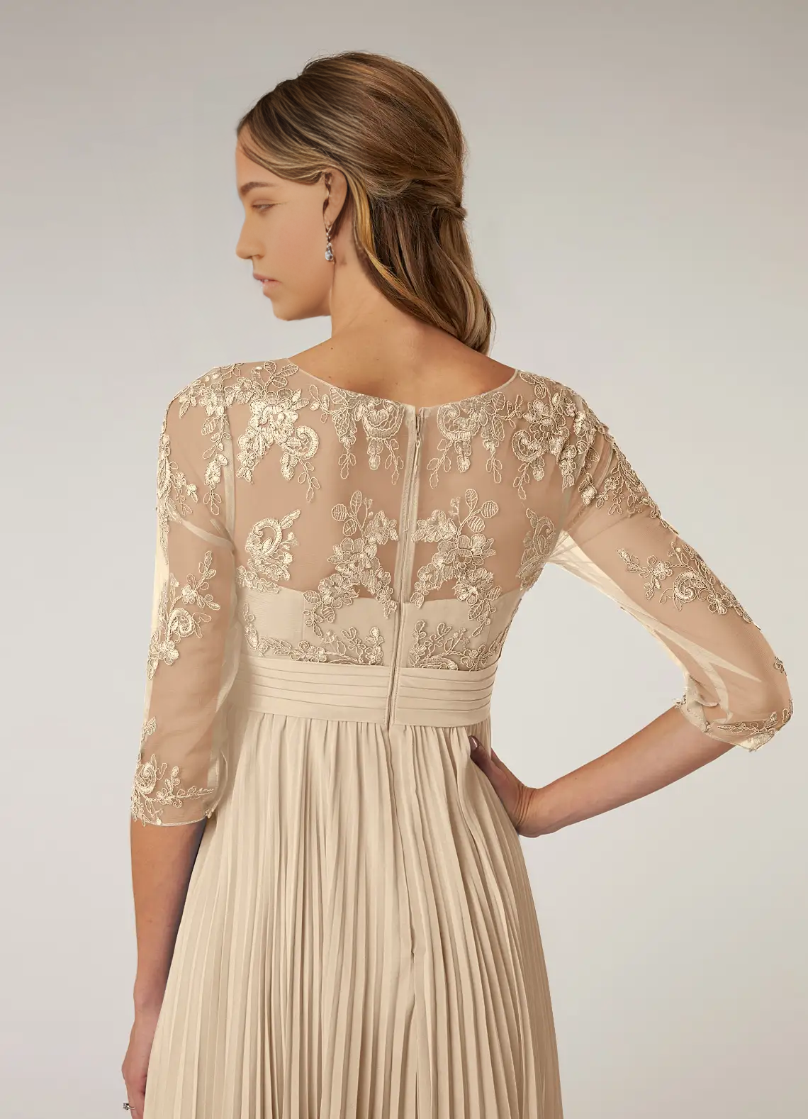 A-Line Boatneck Lace Chiffon Appliques Champagne Mother of the Bride Dresses