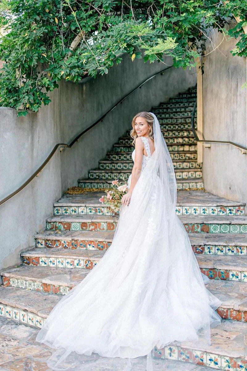 A-Line V Neck Tulle Appliques Wedding Dresses