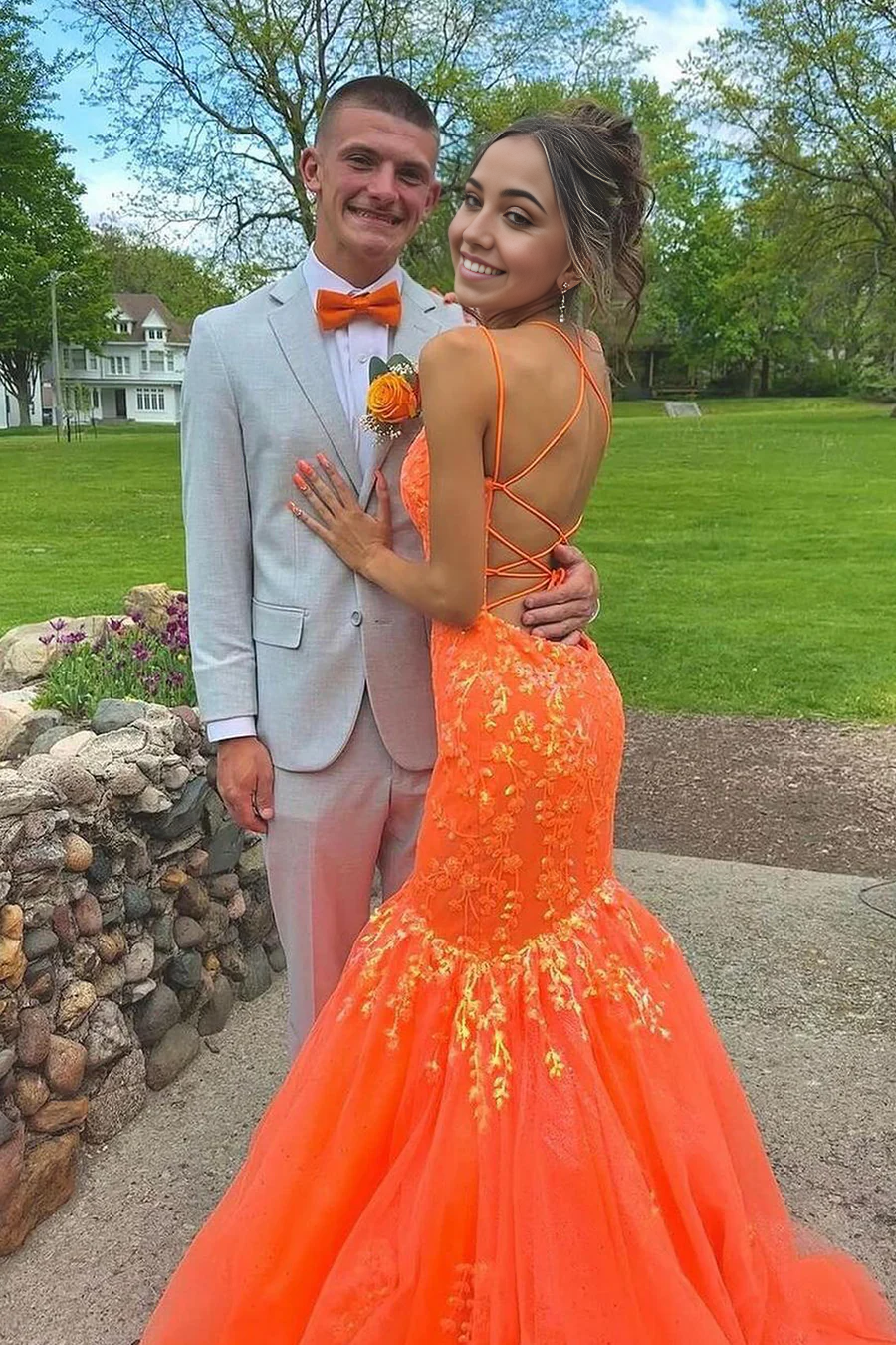 Mermaid Charming V Neck Organza Tulle Sequins evening gown Prom Dresses