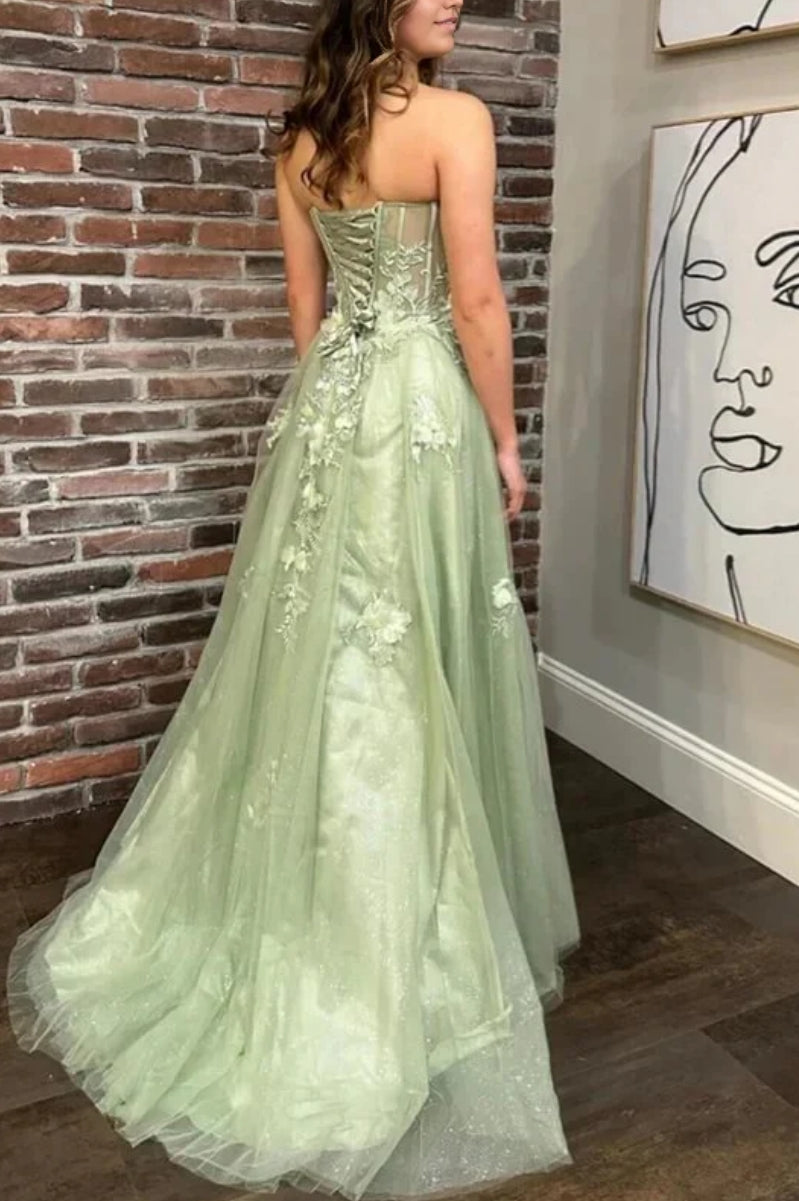 A-line Strapless Tulle Sweetheart Neck Prom Dresses With Slit