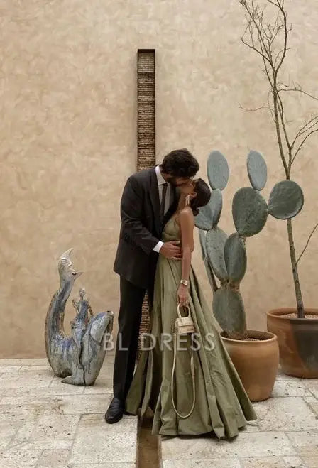 A Line V Neck Vintage Green Spaghetti Straps formal dresses Bridesmaid Dresses evening gown Prom Dress