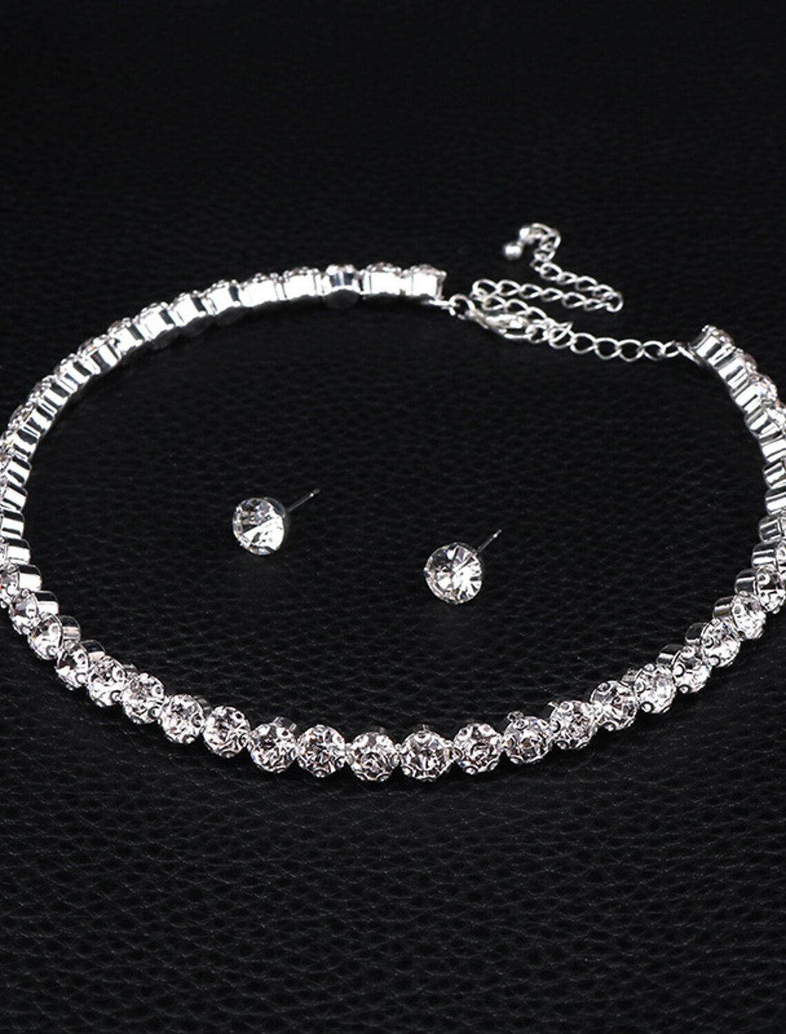 Bridal Jewelry Sets Three-piece Suit Rhinestone Chrome 1 Necklace 1 Bracelet Earrings Women's Elegant Holiday Retro Precious Round Jewelry Set For Party Wedding Gift / Engagement