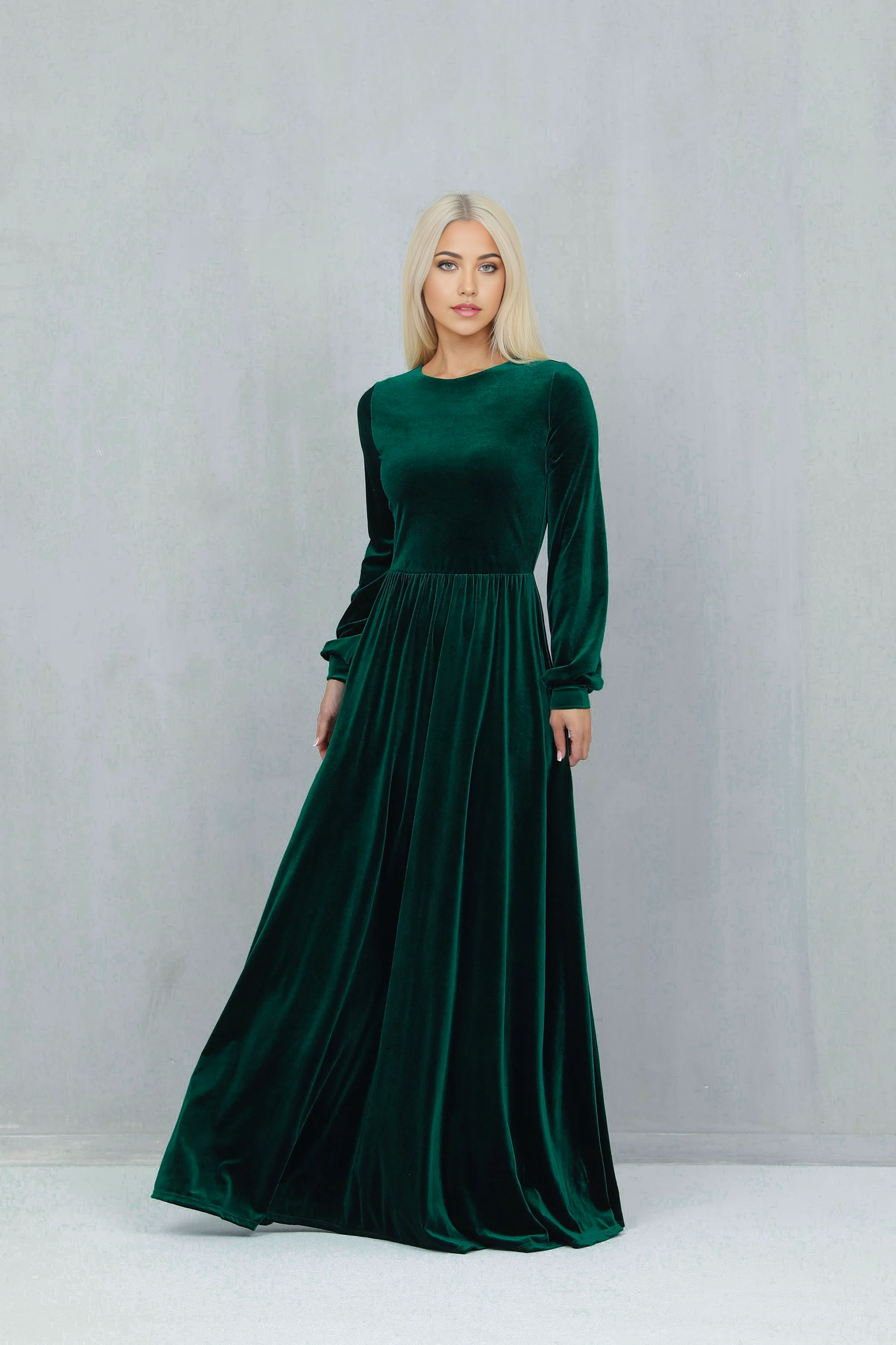 A-line Velvet Crew Neck Long Sleeve Bridesmaid Dress Formal Dresses for Wedding Guest Cocktail Dress Mother of the Bride Dresses