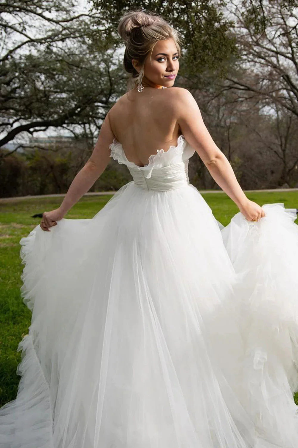 A-Line Strapless Tulle Wedding Dress