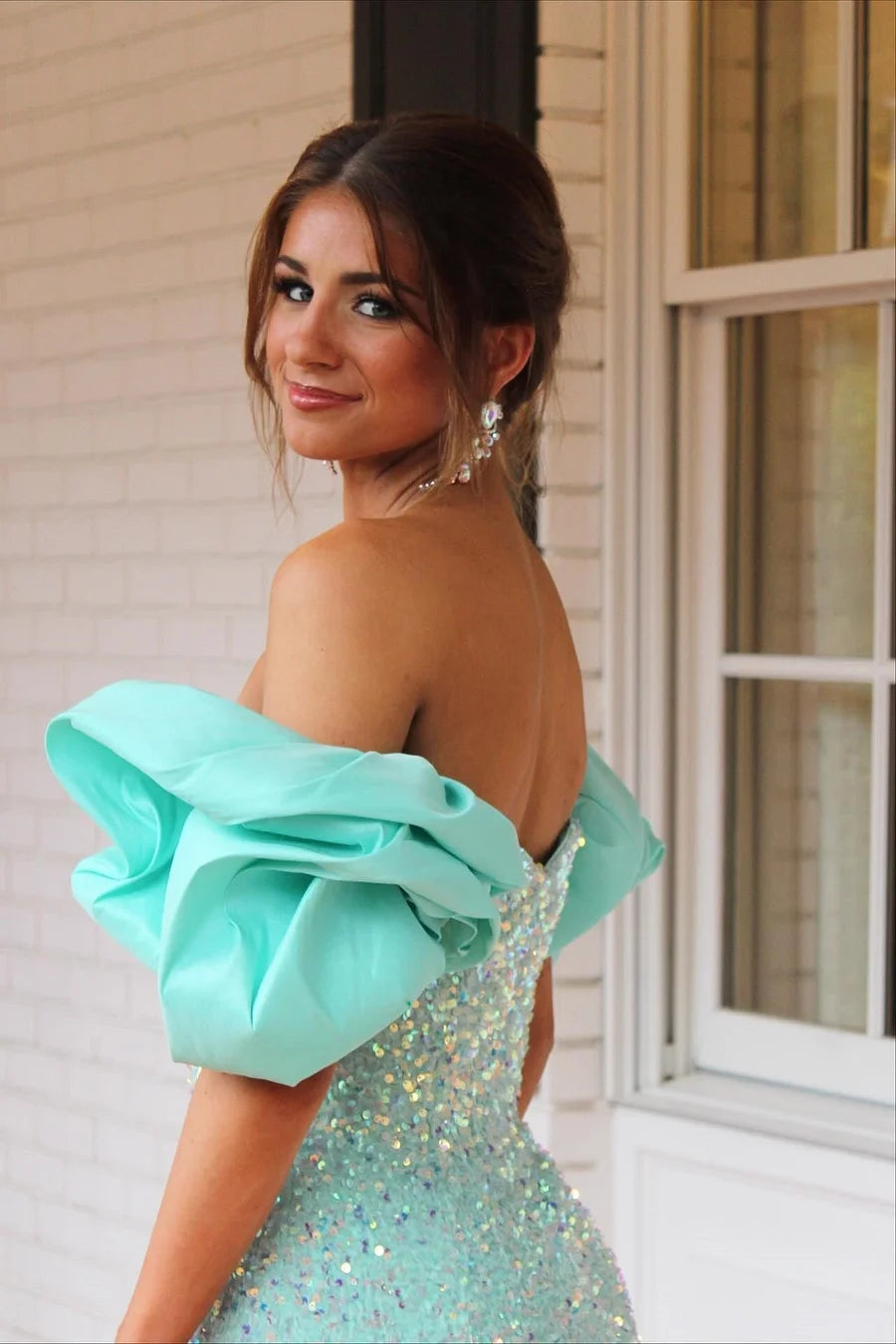 Luxury Mint Prom Dresses with Sequin Fabric Detachable Puff Sleeves and Mermaid Train