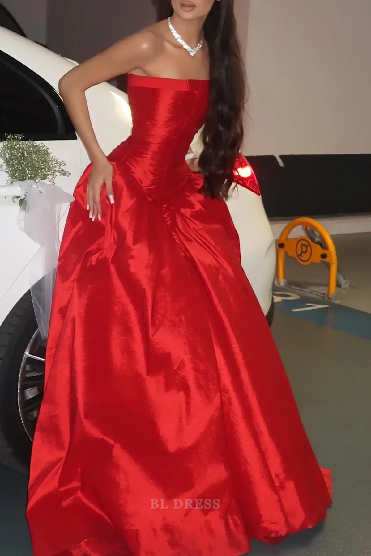 A Line Strapless Princess Red Long formal dresses Bridesmaid Dresses evening gown Prom Dress with Ruffles
