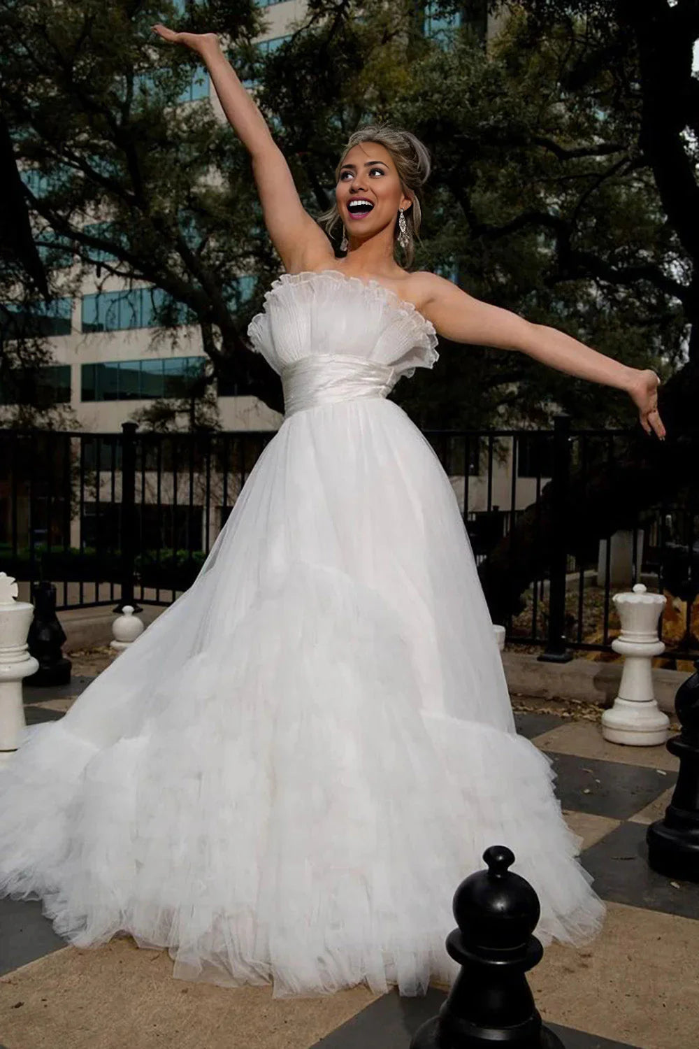 A-Line Strapless Tulle Wedding Dress
