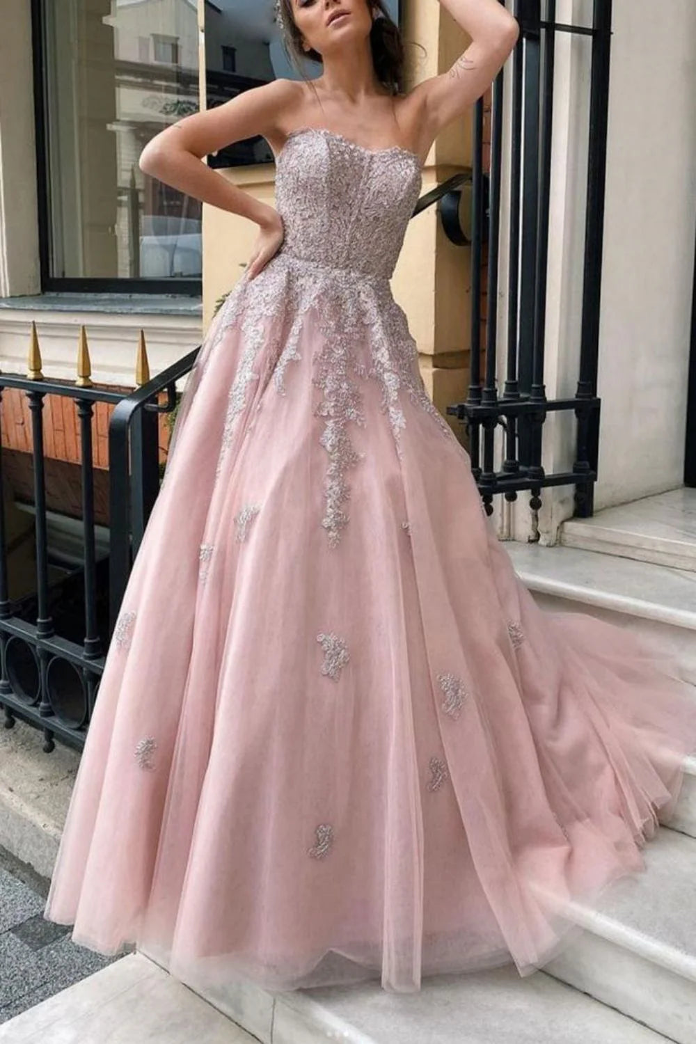 A Line Sweetheart Pink Long evening gowns Prom Dress with Appliques