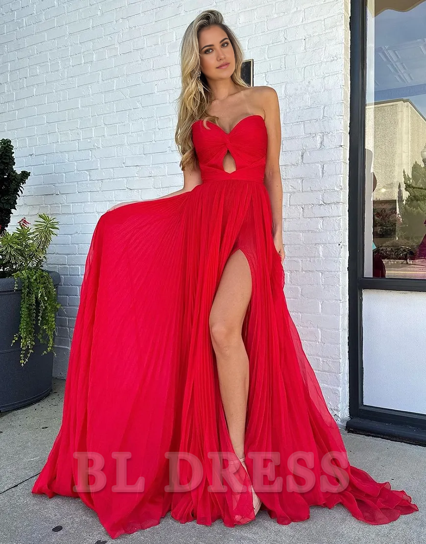 A-Line Strapless Pleats Tulle Red Long formal dresses evening gown Prom Dress with Slit