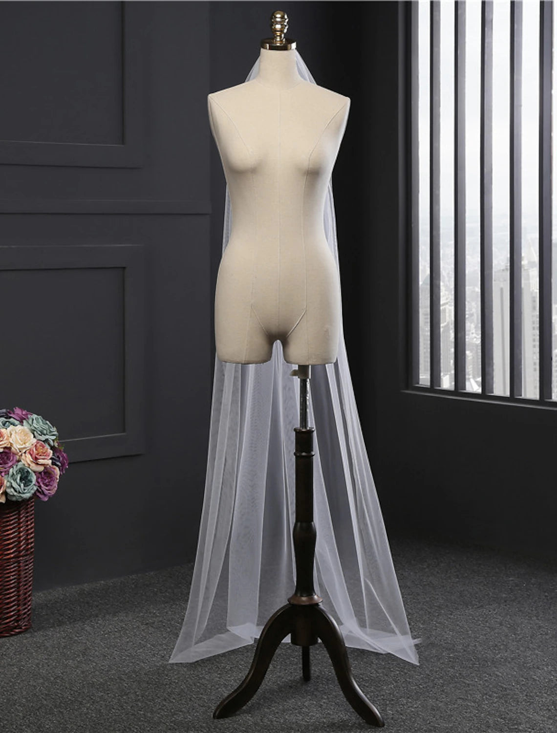 One-tier Wedding Veil Chapel Veils with Solid Tulle