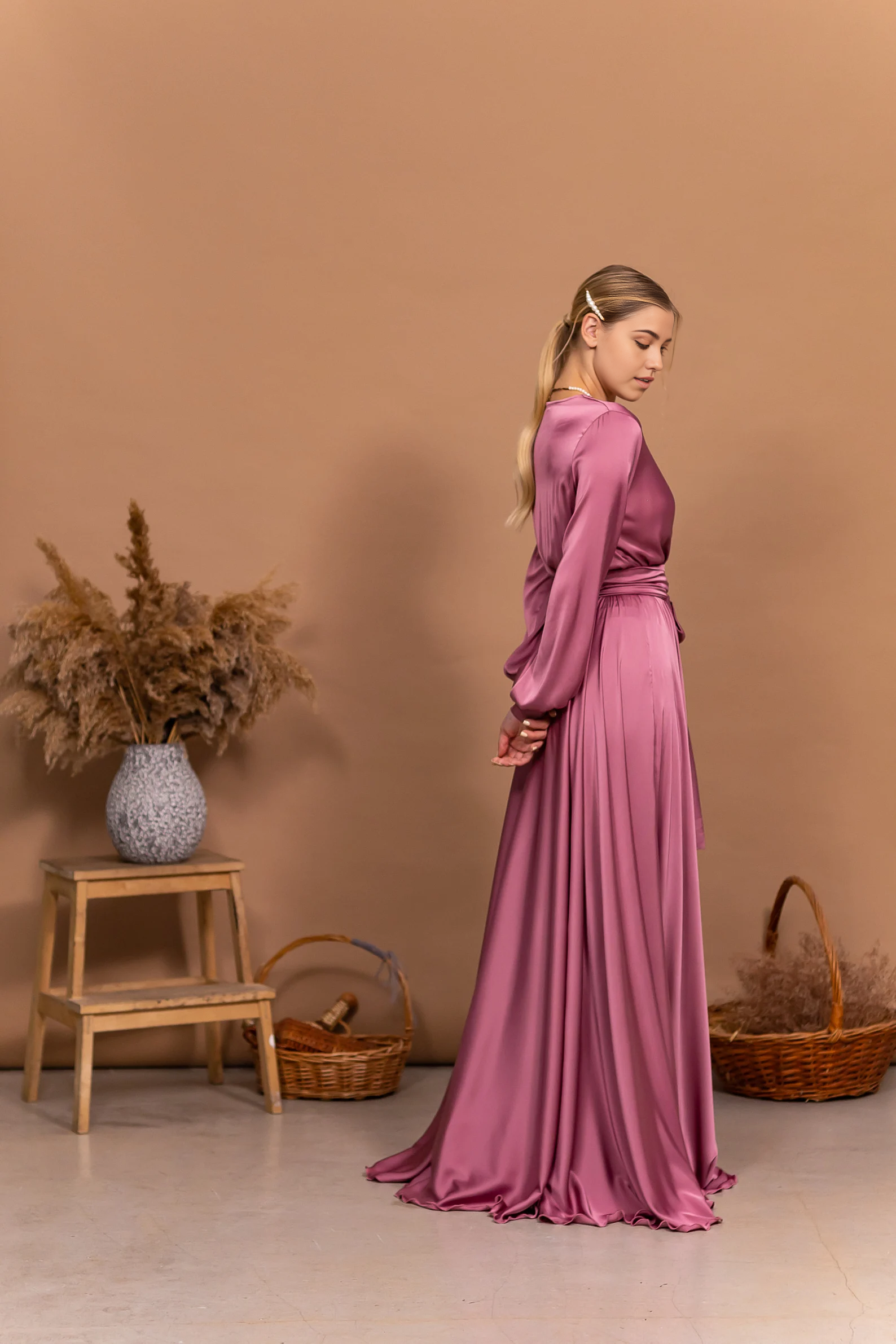 A-line V-Neck Long Sleeve Cocktail Dress Pink Bridesmaid Dress Formal Dresses for Wedding Guest Mother of the Bride Dresses