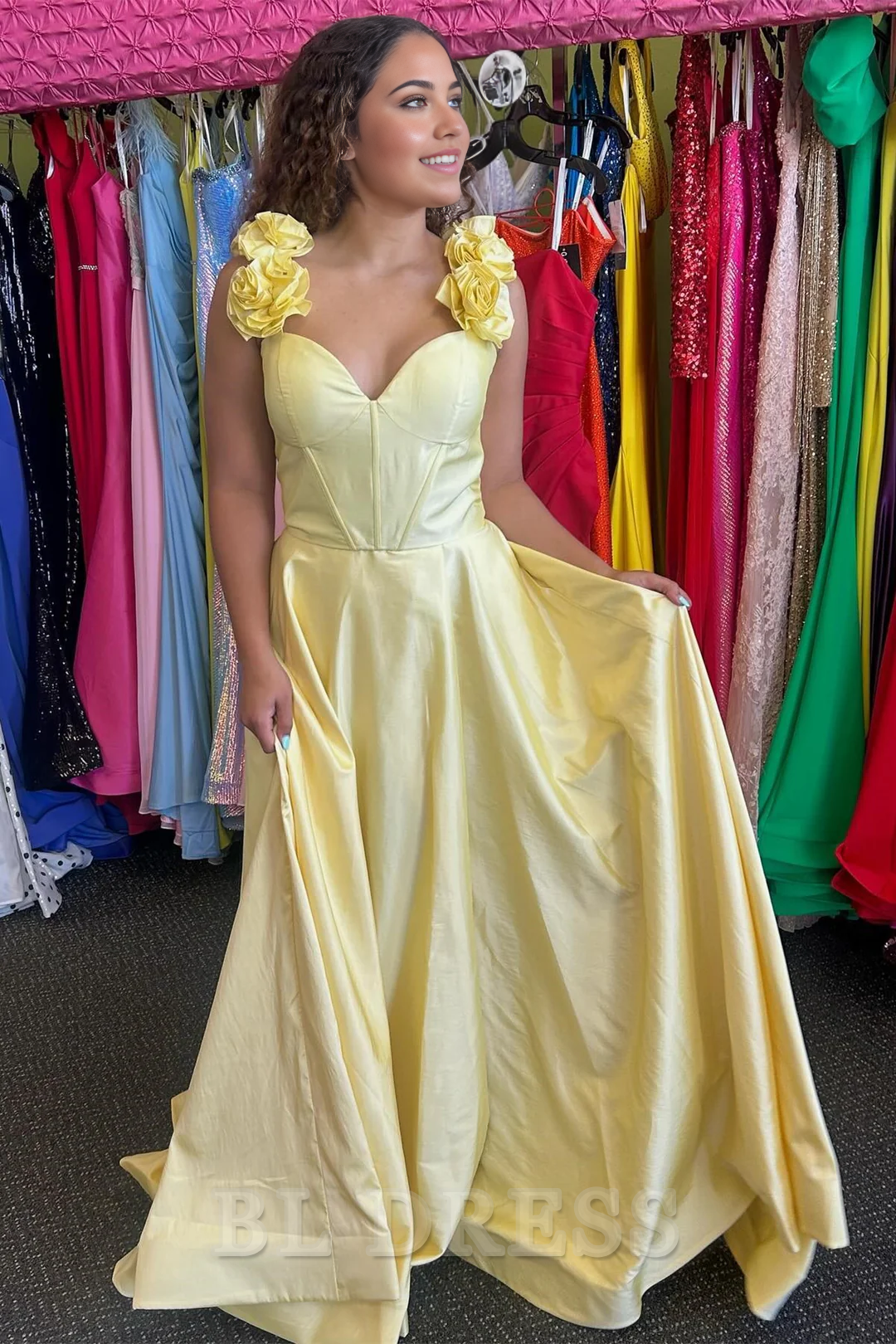 A-Line Flowers Off the Shoulder Corset Satin Red Long formal dresses Bridesmaid Dresses evening gown Prom Dress with Slit