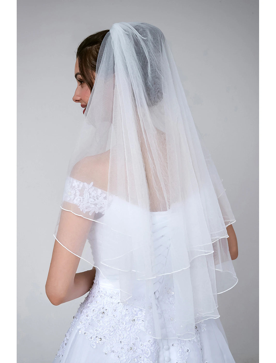 Two-tier / Glamorous & Dramatic Wedding Veil Elbow Veils with Solid Tulle