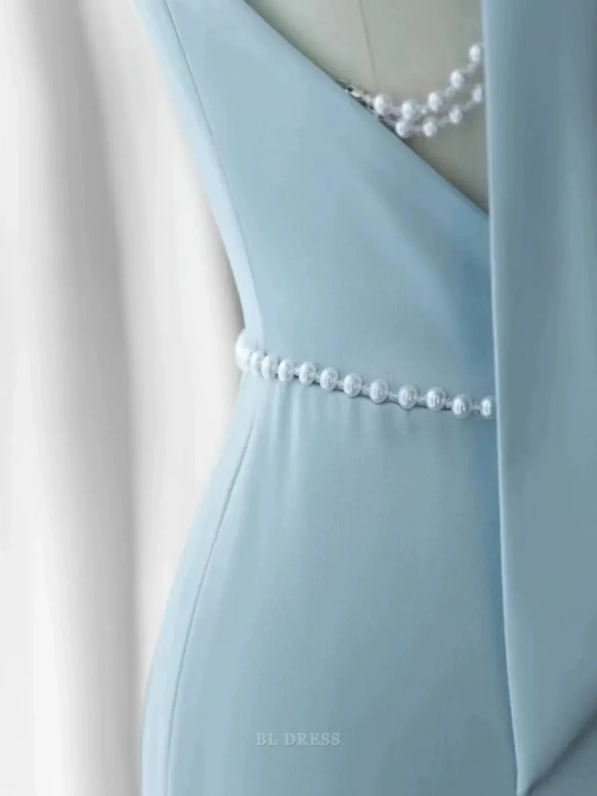 Mermaid Elegant V Neckline Blue Backless Pearls Long formal dresses Bridesmaid Dresses evening gown Prom Dress