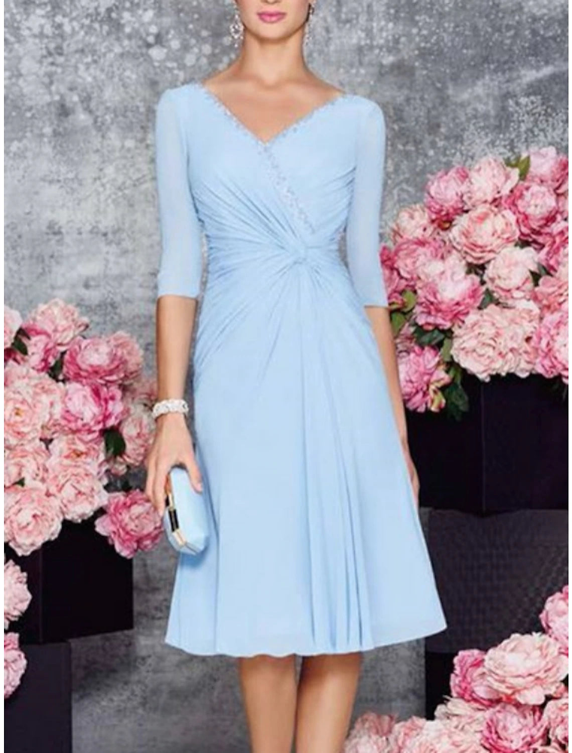 A-Line Mother of the Bride Dress Wedding Guest Elegant V Neck Knee Length Chiffon Lace Half Sleeve with Ruching Solid Color