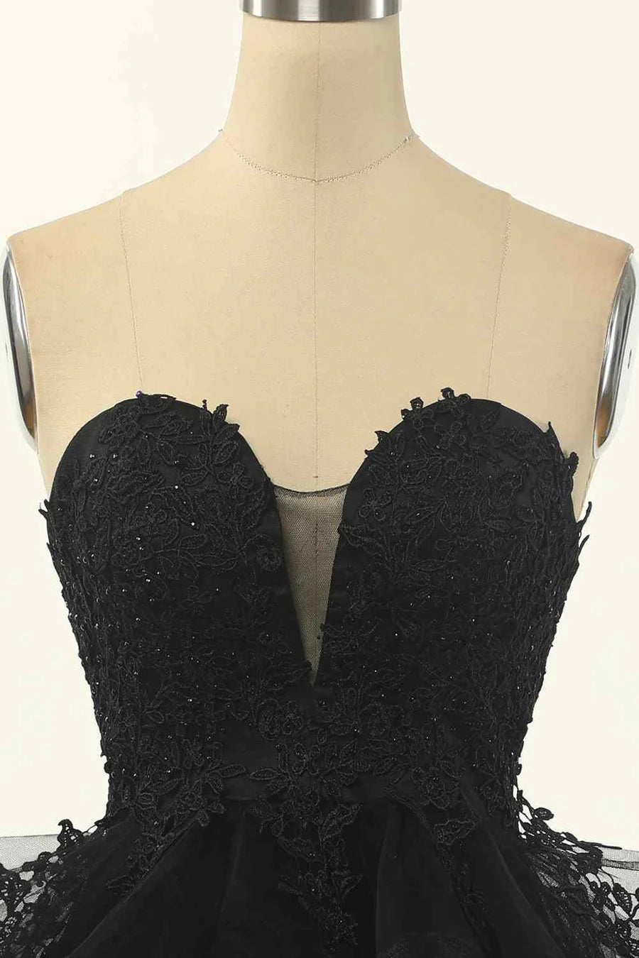 A-Linie, trägerlos, V-Ausschnitt, Applikation, mehrlagiges Homecoming-Kleid