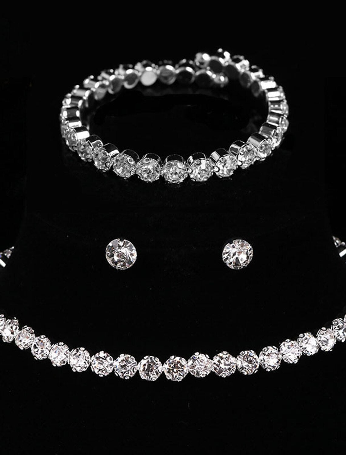 Bridal Jewelry Sets Three-piece Suit Rhinestone Chrome 1 Necklace 1 Bracelet Earrings Women's Elegant Holiday Retro Precious Round Jewelry Set For Party Wedding Gift / Engagement