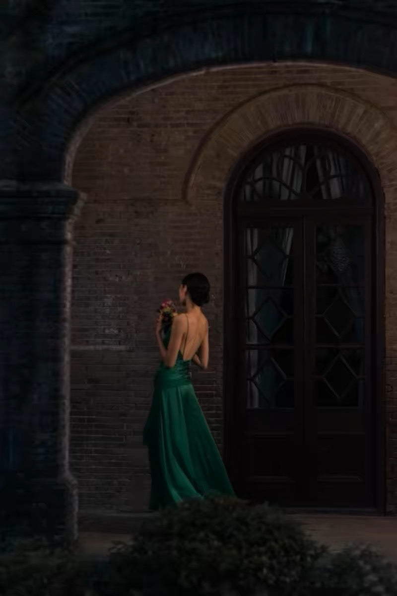 A Line Spaghetti Straps Green Formal Dresses Bridesmaid Dresses Evening Gown Prom Dress with open back Backless Atonement dress