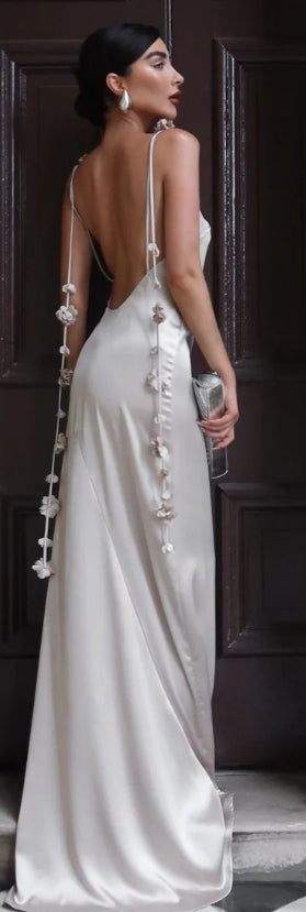 Elegant Floor-Length Prom Dress