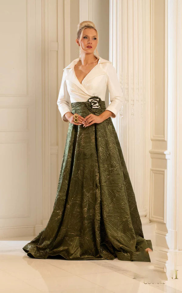 Elegant 3/4 Sleeve Prom Dress