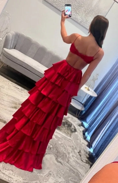Chic A-Line V Neck Spaghetti Straps Tiered Slit Evening Gown Formal Dress