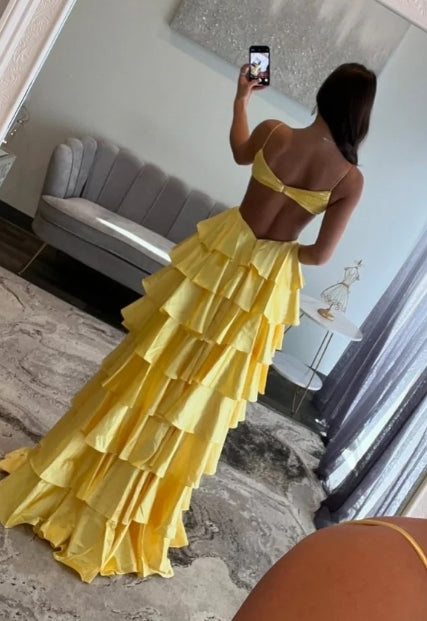 Chic A-Line V Neck Spaghetti Straps Tiered Slit Evening Gown Formal Dress