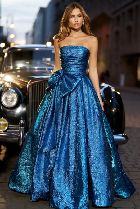Wonderful Strapless Ruched/Pleats Ballgown with Bow
