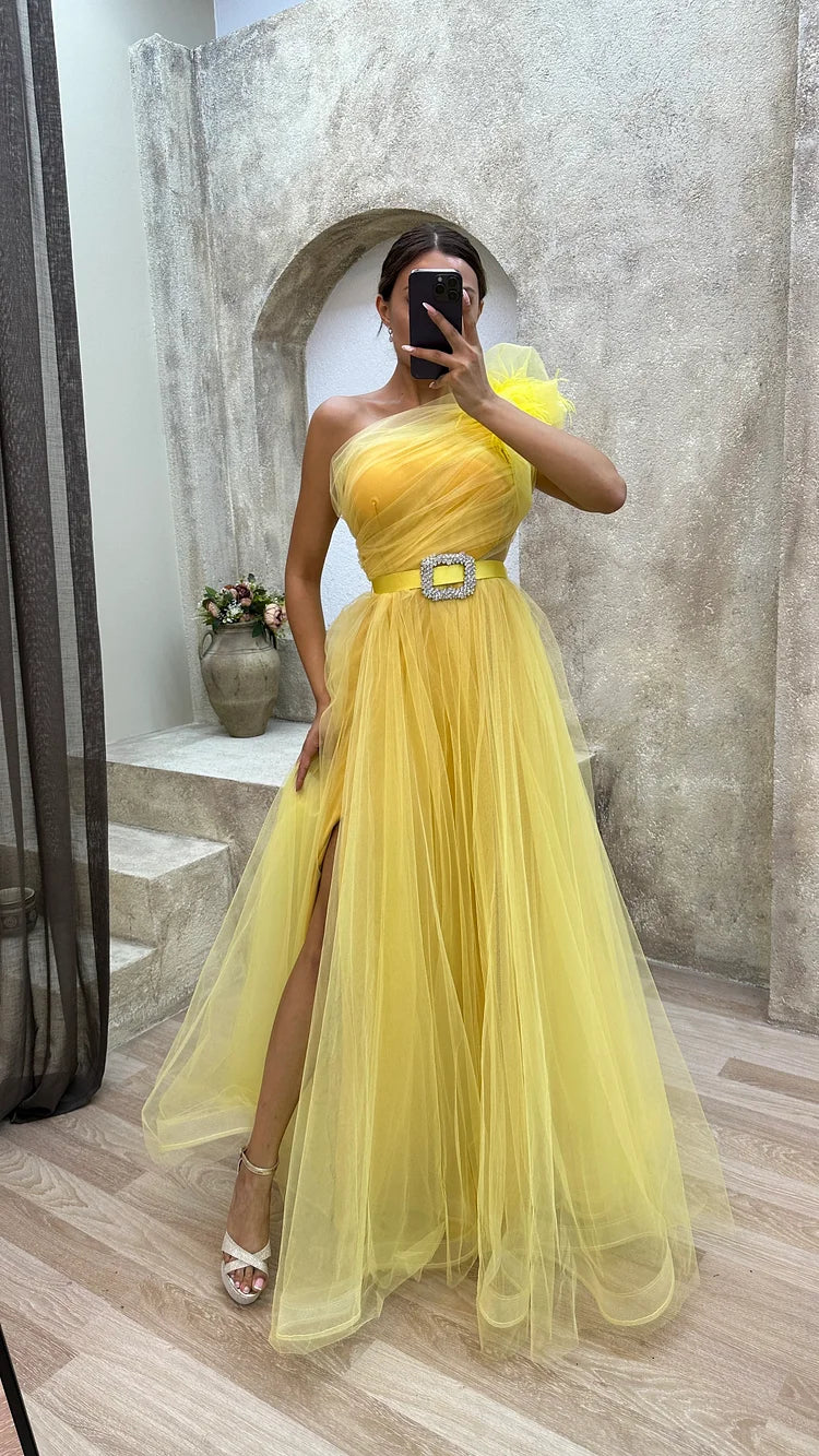 Modern Floor-Length One Shoulder Prom Dress