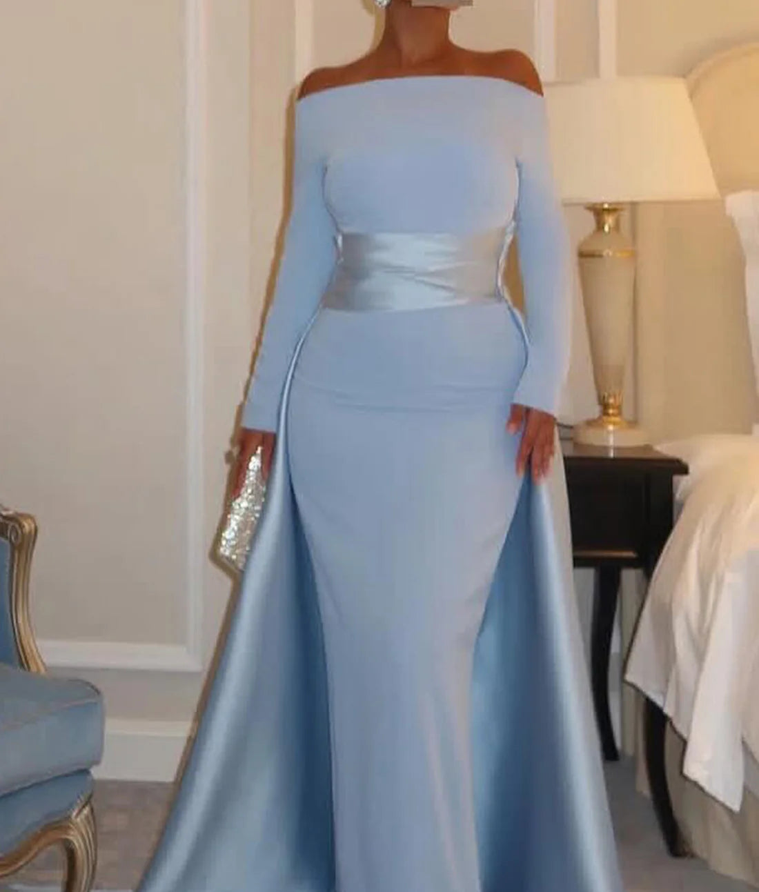 Elegant Off-Shoulder Long Sleeves Sheath Evening Dress