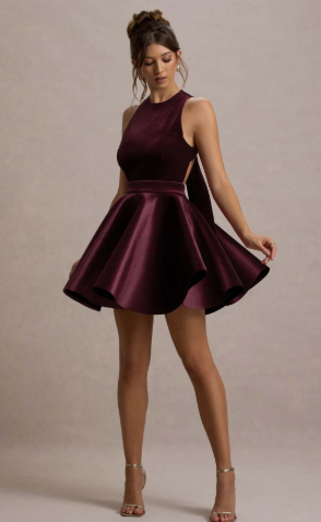 Elegantes ärmelloses rückenfreies Minikleid für den Heimkehr