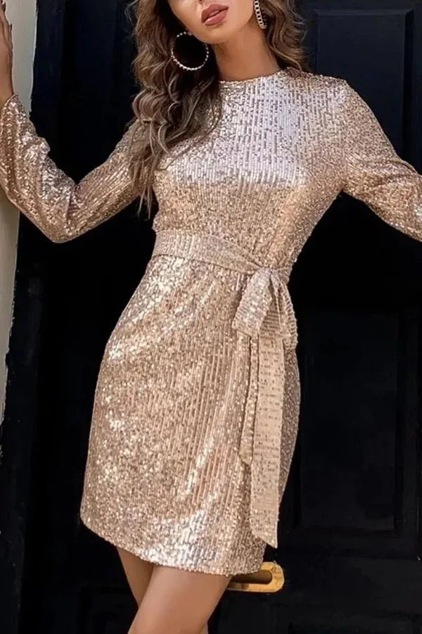 Funkelndes Glitzer Pailletten Taillenband Schlankes Rückenfreies Minikleid Homecoming Kleider