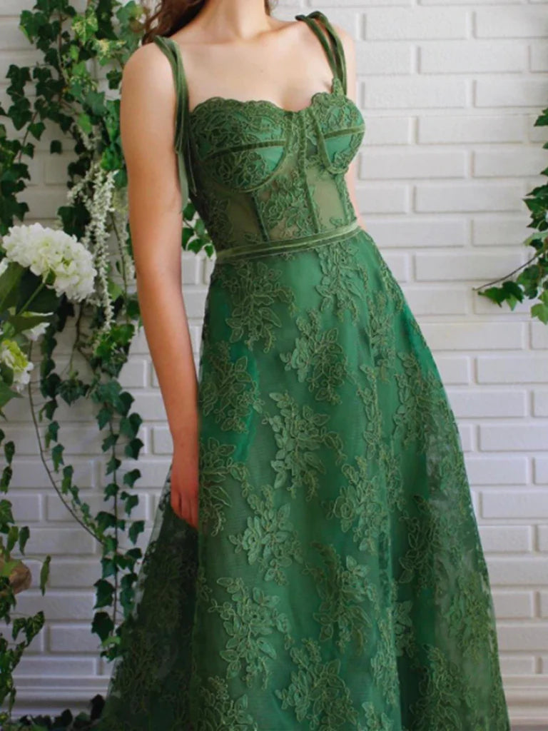 A-line Lace Applique Prom Dresses