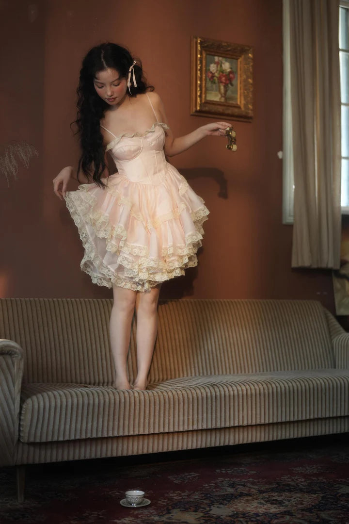 Charming Spaghetti Straps Backless Sleeveless  Lace Homecoming Dresses